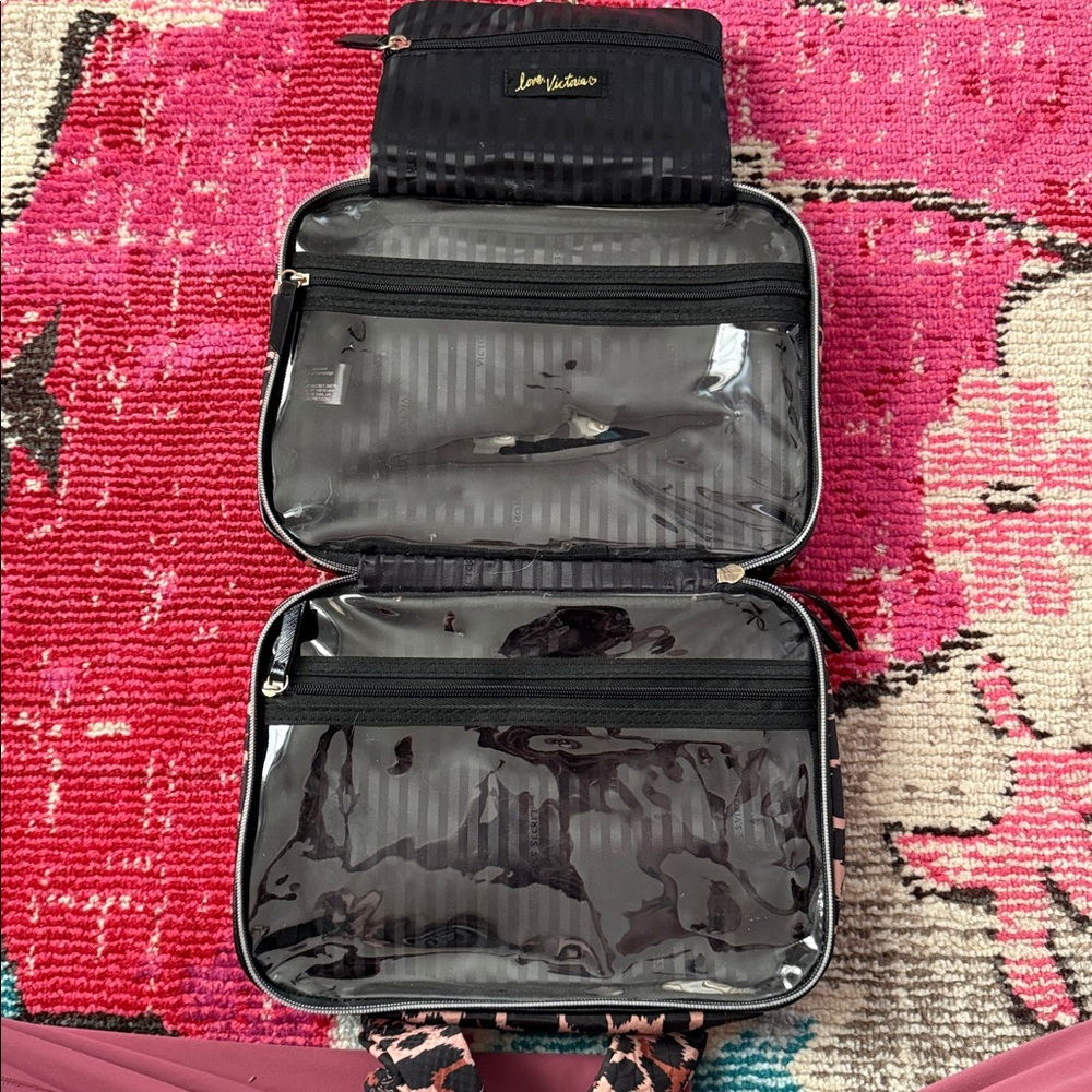 Victoria's Secret Leopard Print Travel Bag - Picture 3 of 3